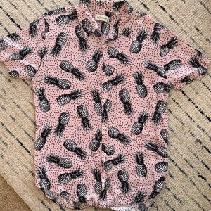 Stylish Pink Pineapple Print Men's Shirt